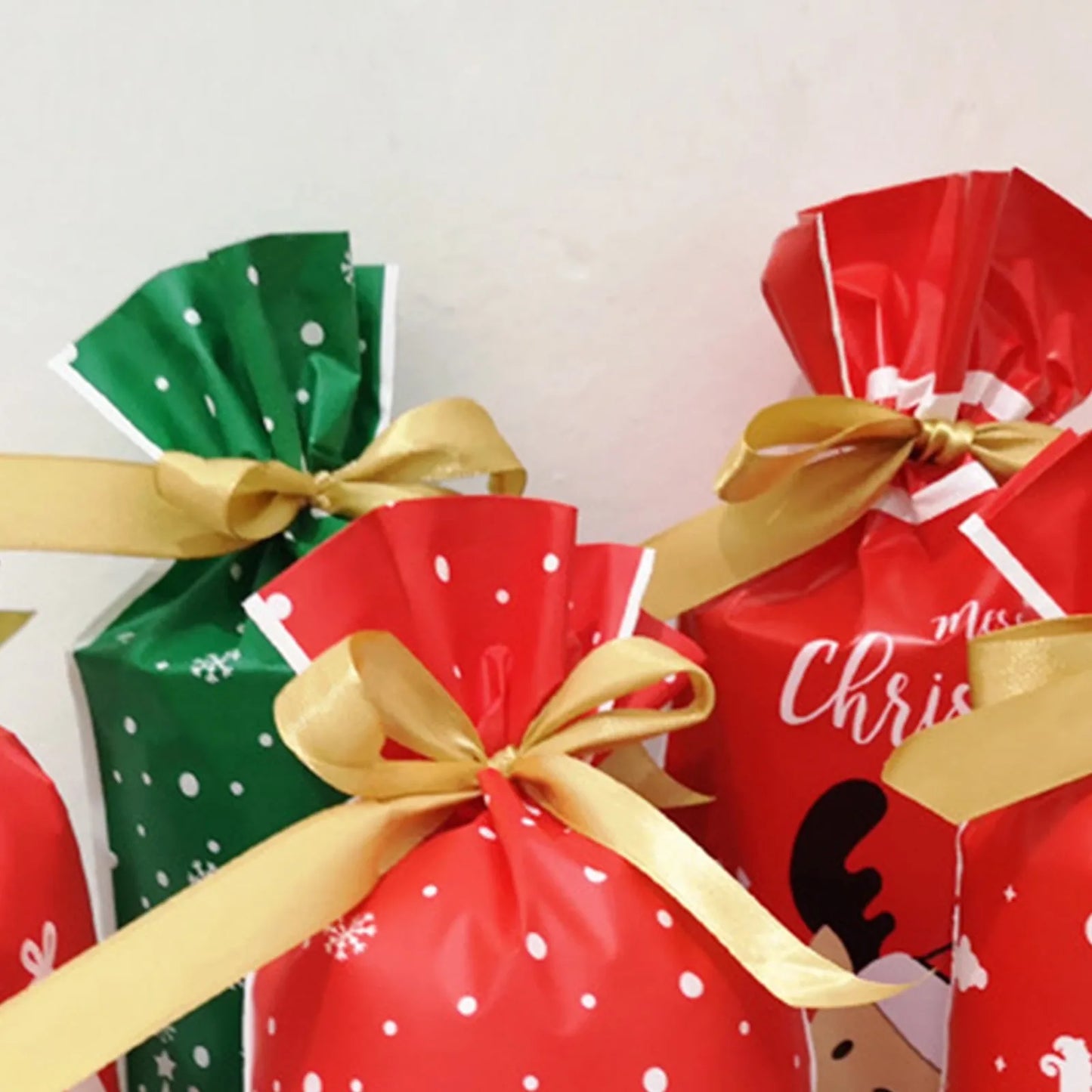Christmas Gift Bags - Pack Of 50