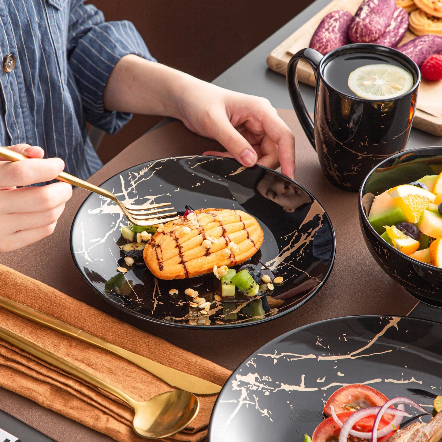 LOVECASA Black & Gold Porcelain Dinnerware Set