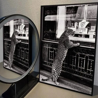 Black & White Fashion Leopard Canvas
