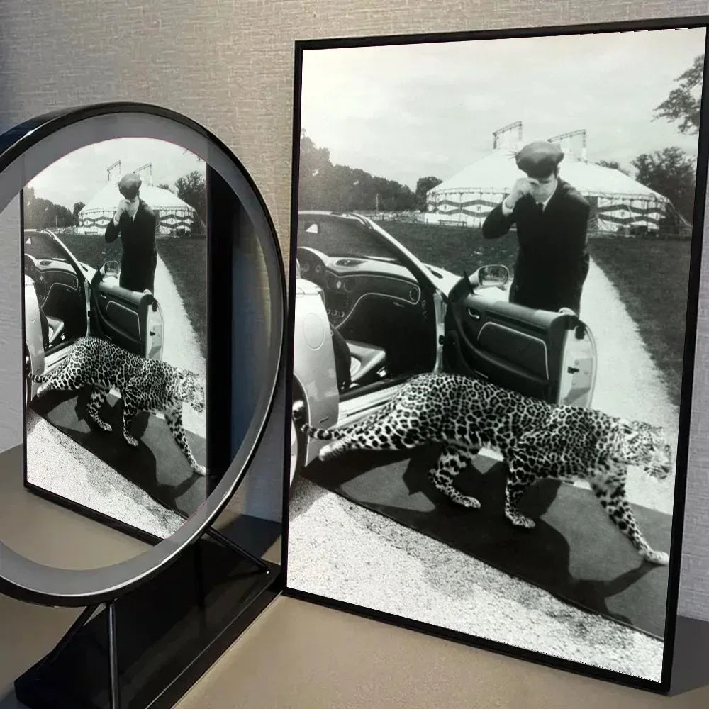 Black & White Fashion Leopard Canvas