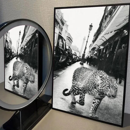 Black & White Fashion Leopard Canvas
