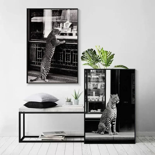 Black & White Fashion Leopard Canvas